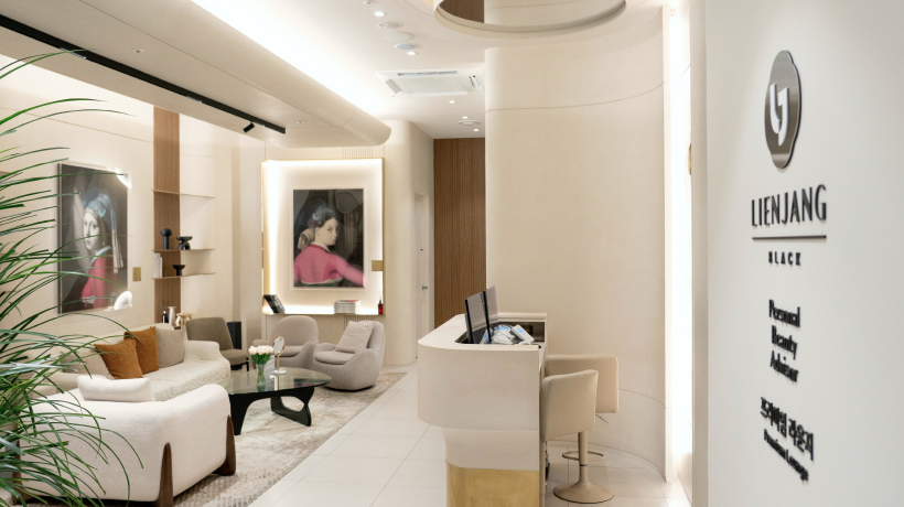 16F Premium Lounge Лобби 4